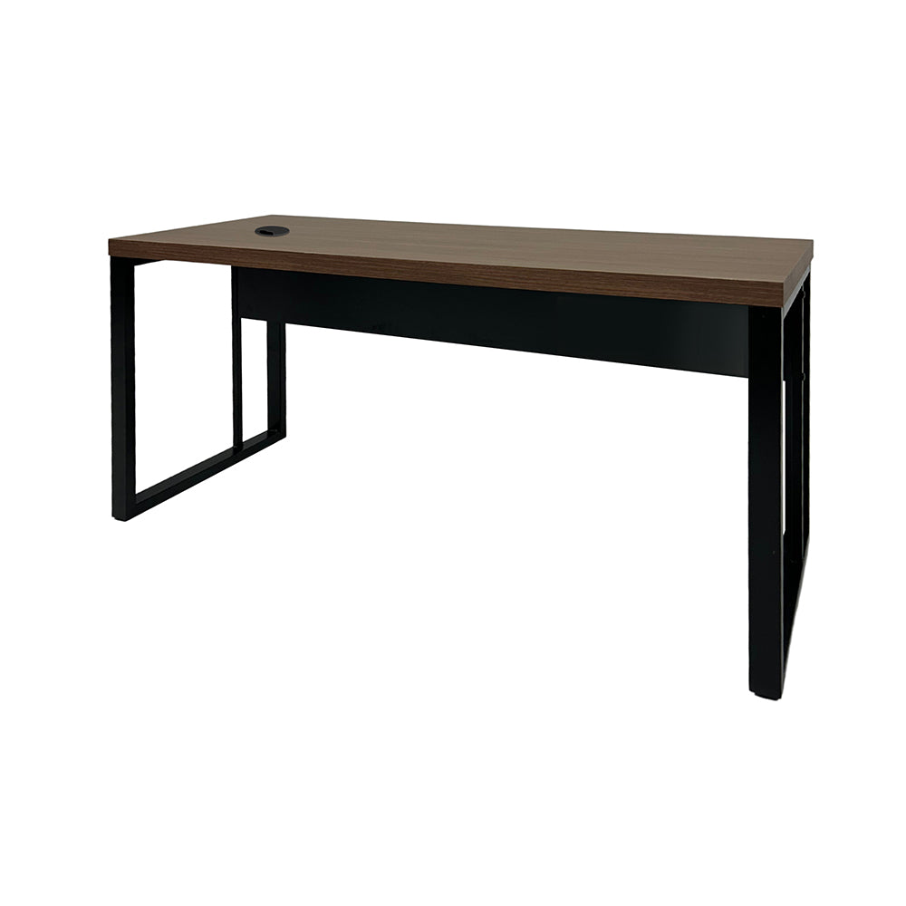Mesa de Escritório 140cm Pé Metálico - SM Prime - 76Ax140Lx60P