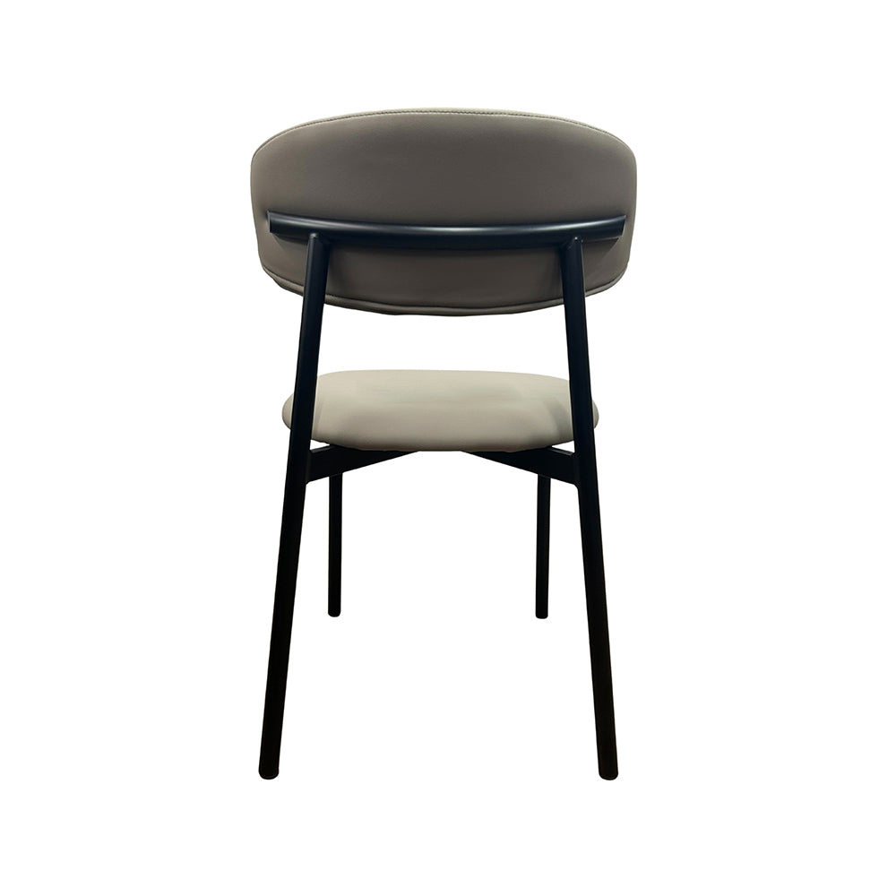 Cadeira Alba com Pés de Aço