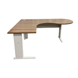 Mesa de escritório angular gerente com pé metálico direita - Euro Grécia - 74Ax150/200LX60/80P