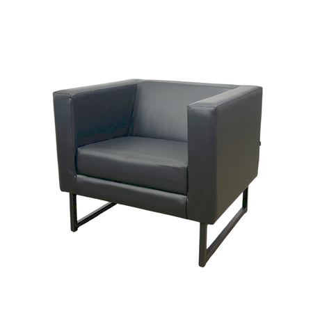 Poltrona Dafne Estofado em Courvin com base em aço - Móveis DAF